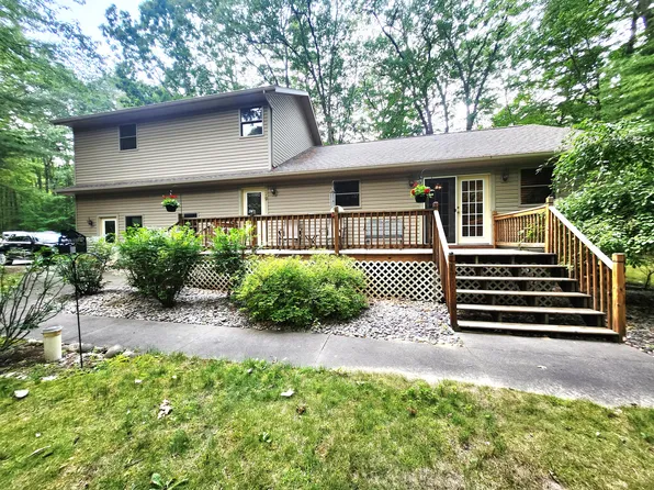 279 Rising Fawn Trl, Roscommon, MI 48653