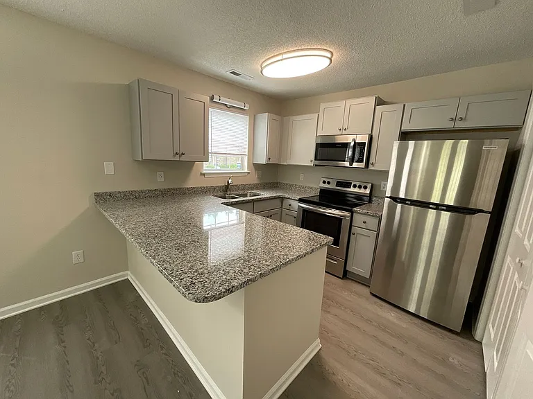 Meridian Park Apartments — Photo 188