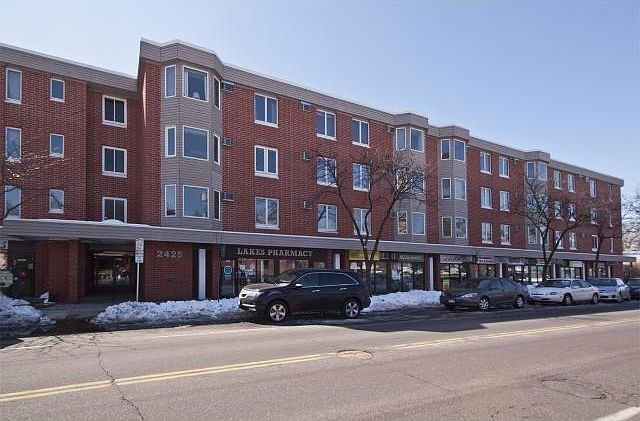 1st image of 2425 E Franklin Ave APT 208