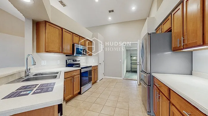 2611 Pine Valley Dr — Photo 13
