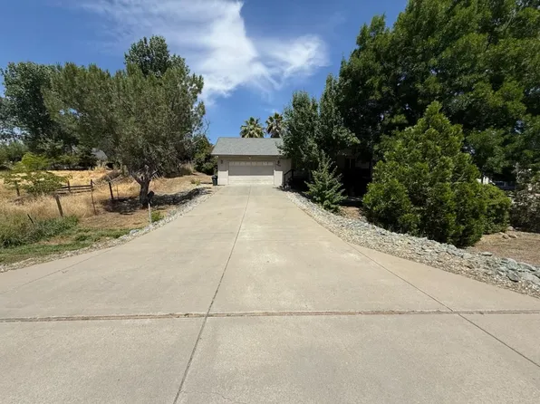 6693 Garner Pl, Valley Springs, CA 95252