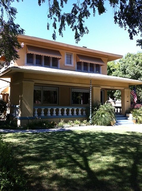 1st image of 1039 E Yale Ave