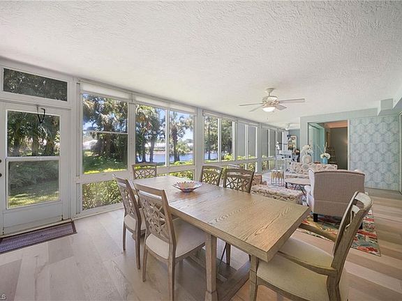 3rd image of 760 Waterford DR #101