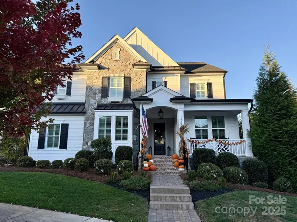 13513 Old Store Rd, Huntersville, NC 28078