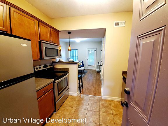 4th image of 602 N 33rd St #4875681