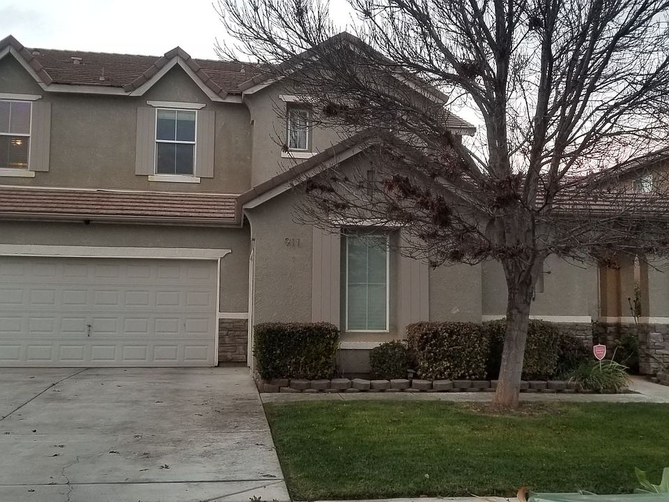 2nd image of 911 Azalea Ct