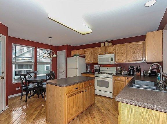 5th image of 1019 Reserve Dr #1019
