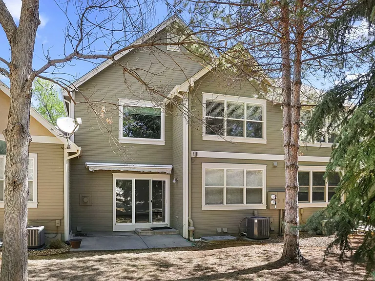 658 Wild Ridge Cir — Photo 33