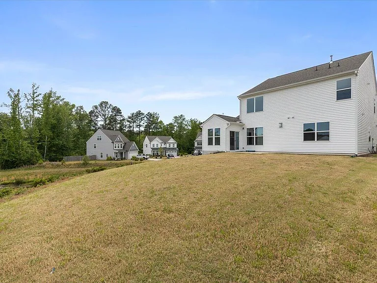 155 Bourne Dr — Photo 45
