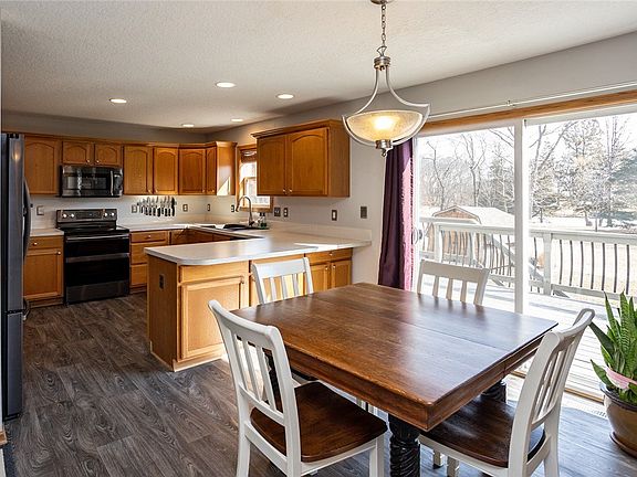 3rd image of 5303 SW Somersby Dr