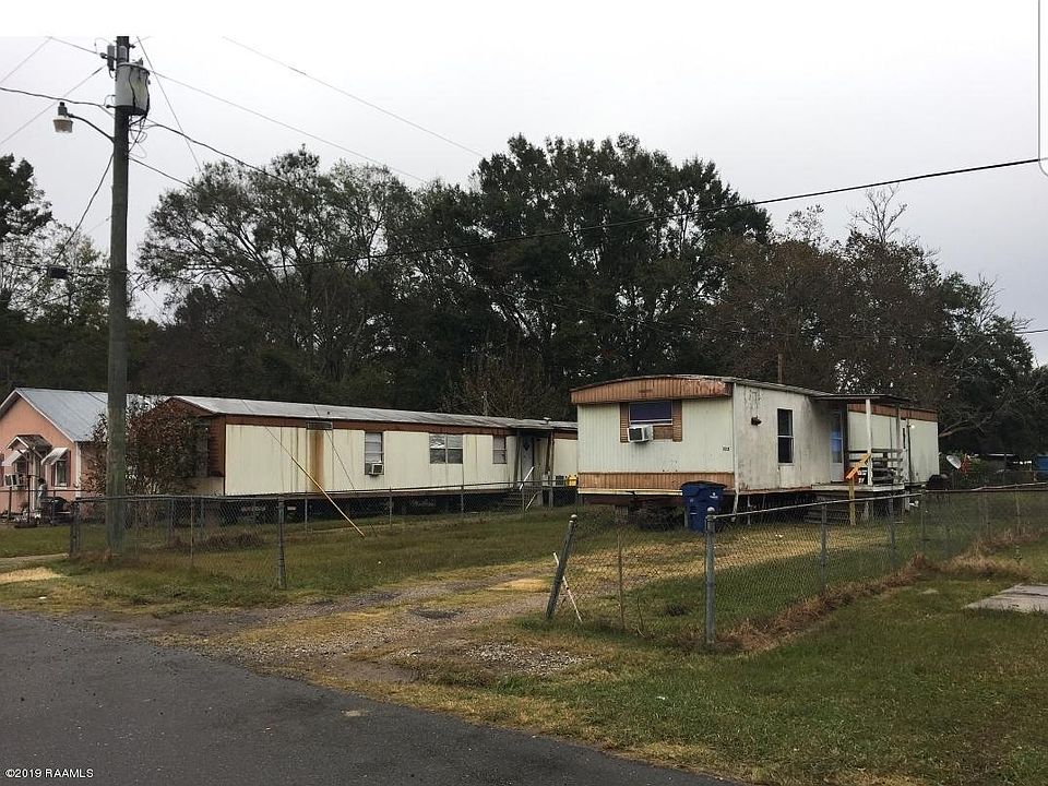 2nd image of 128 Leo Ln