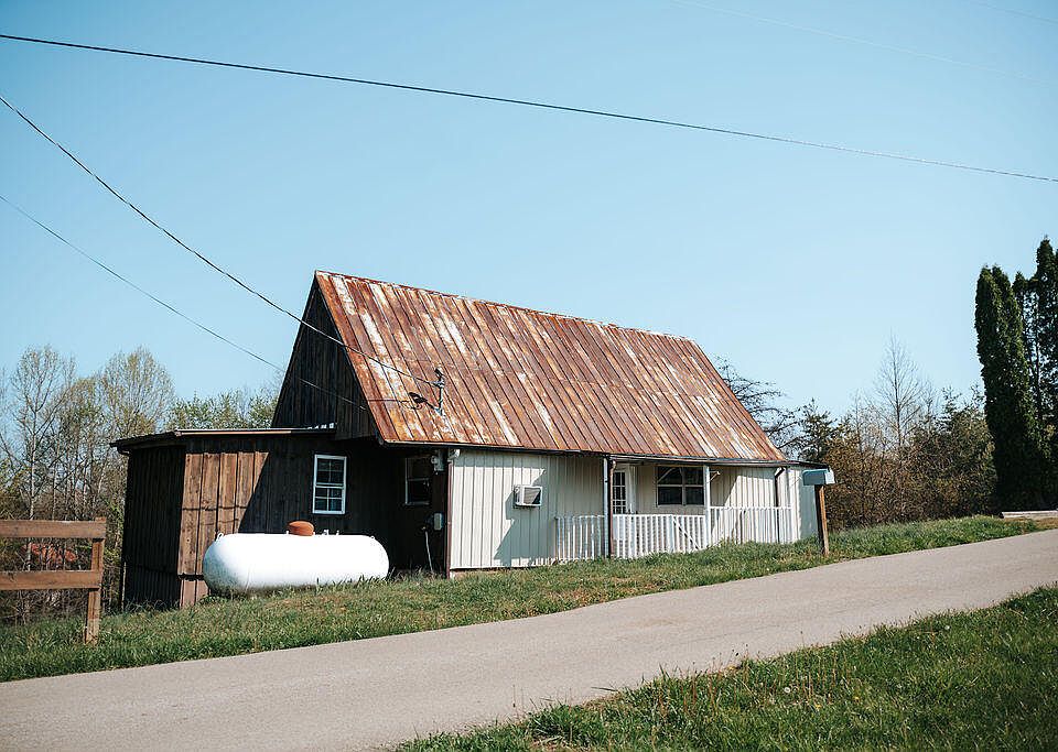 1st image of 37 Turkey Ridge Rd