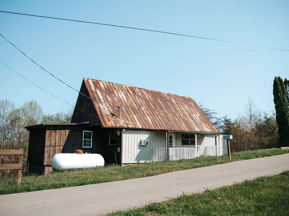 37 Turkey Ridge Rd, Wellington, KY 40387