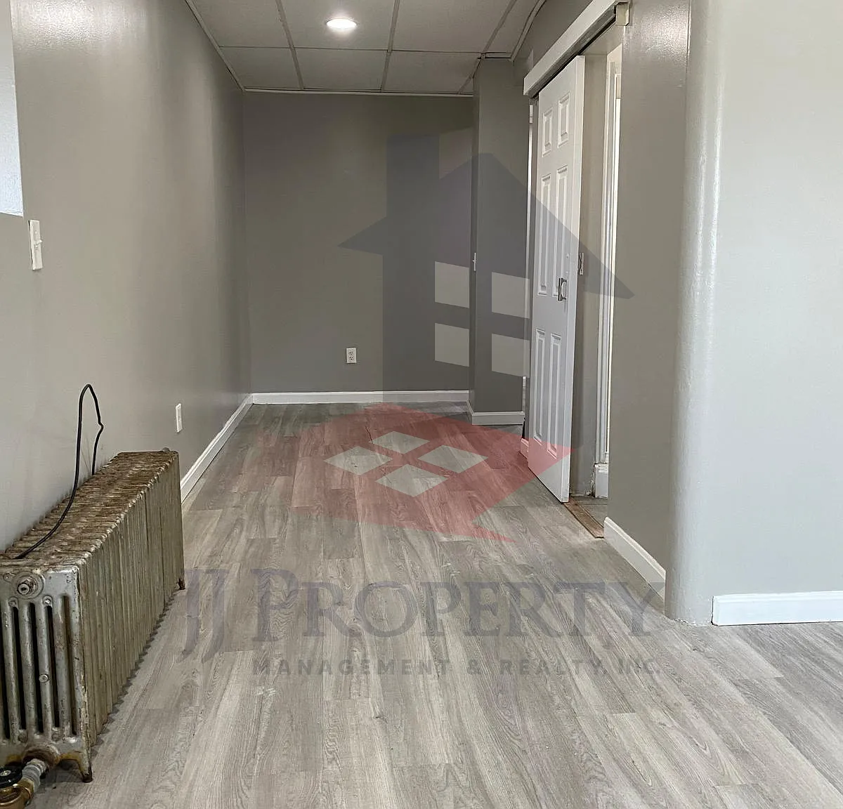 1 bed, $1,100 — Photo 2