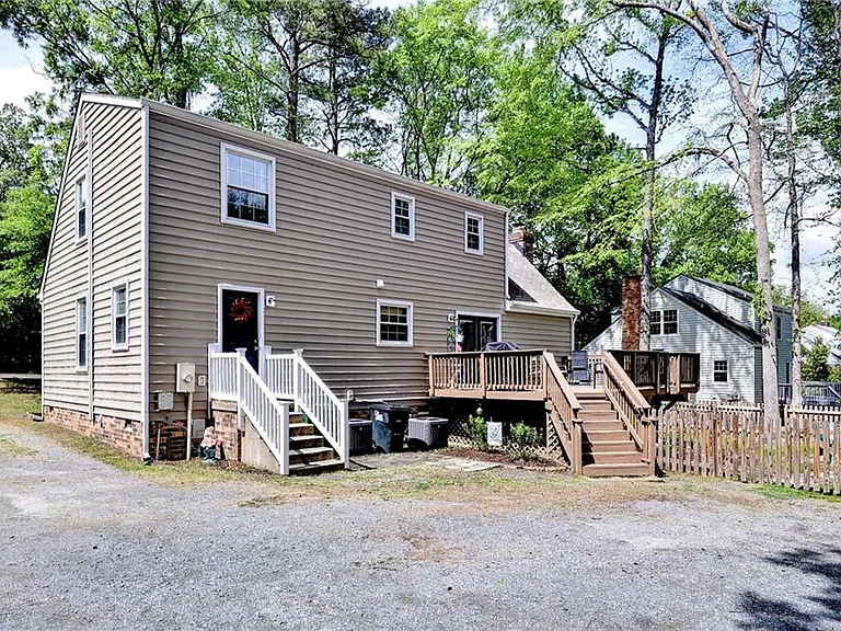 2525 Lauderdale Dr — Photo 17