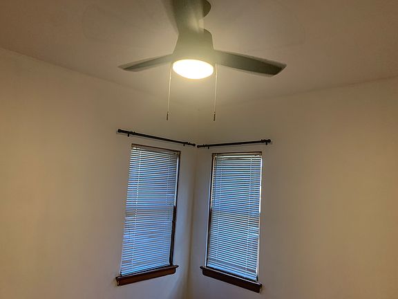 2nd image of 5630 Auer Ave