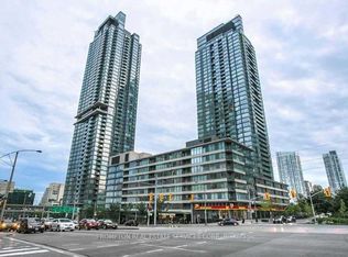 11 Brunel Ct #811, Toronto, ON M5V 3Y3