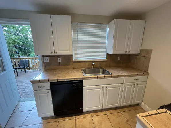 6810 Meade St #2, Pittsburgh, PA 15208