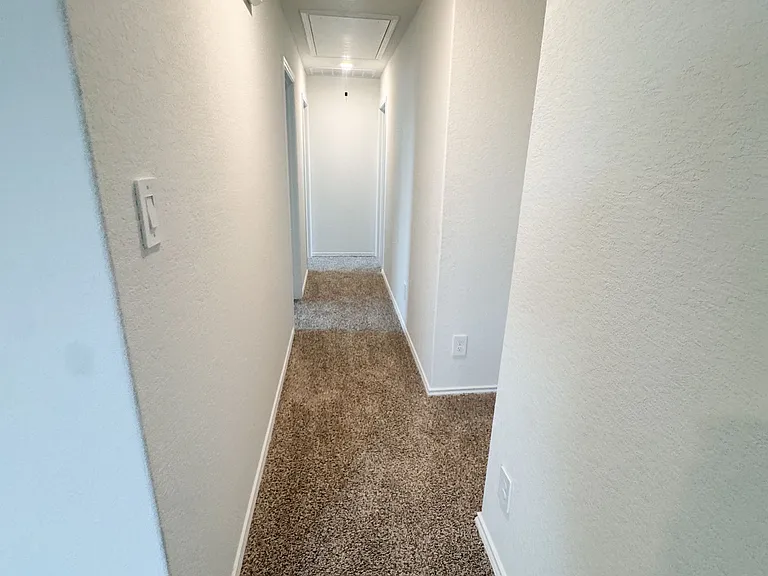 1436 Sequoia Park — Photo 10