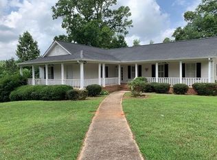 6411 Claude Parks Rd, Murrayville, GA 30564