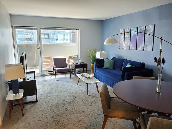 2nd image of 1415 2nd Ave #505