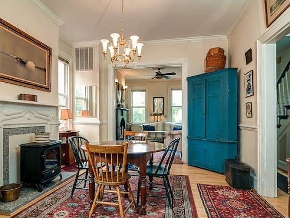 Dining room into living r