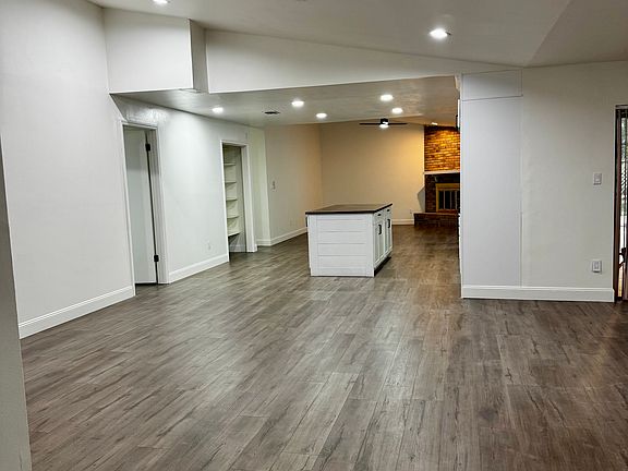 4th image of 1845 E Crowley Cir