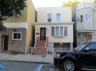 134 19th St, Union City, NJ 07087