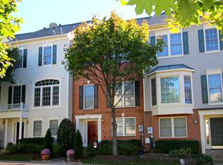 12439 Cedar Lakes Dr, Fairfax, VA 22033