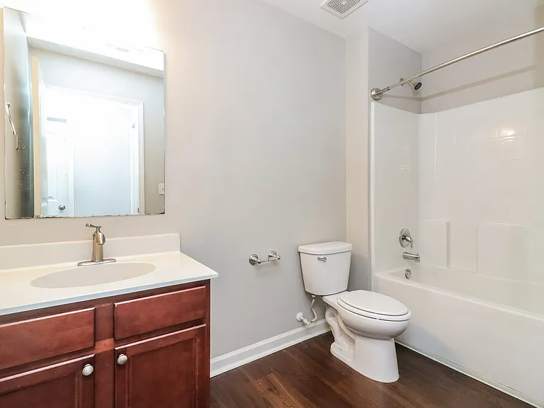 275 Shaw Dr — Photo 16