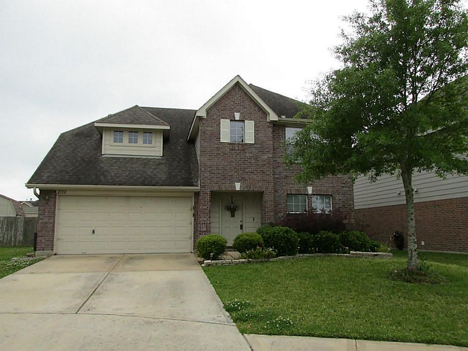 1st image of 2122 Woodlands Dr