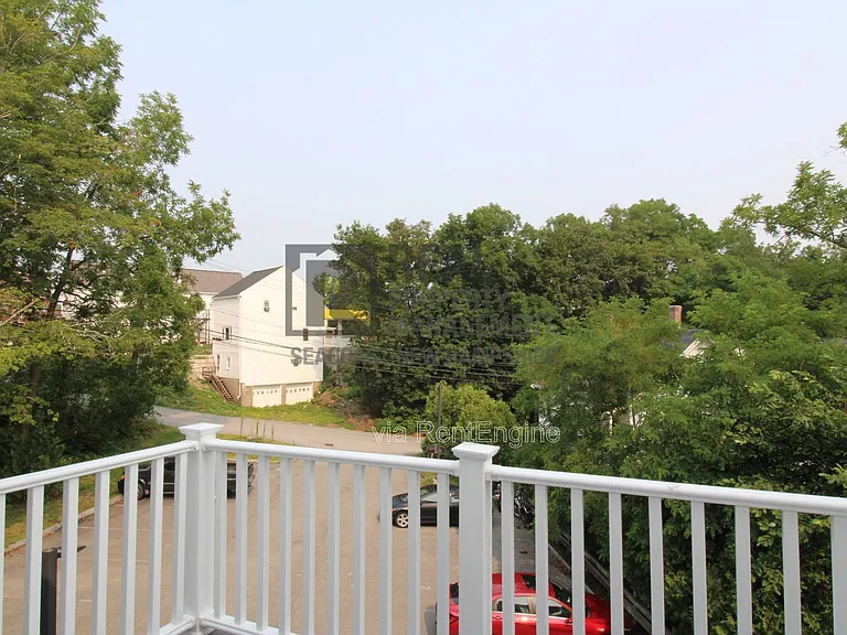 20 Hanson St #5 — Photo 8