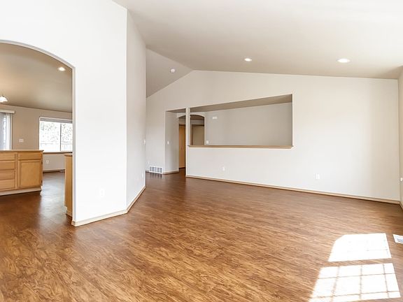 2nd image of 19301 Valley View Dr