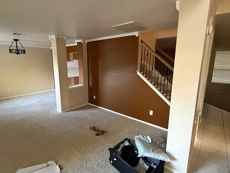 2453 Ravenhurst Dr — Photo 9