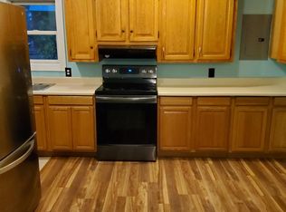 23 Palmer Rd, Enfield, NH 03748