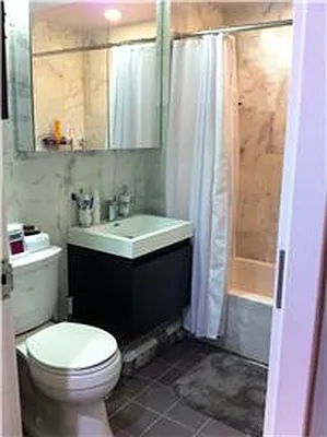 Rented by R New York | media 18