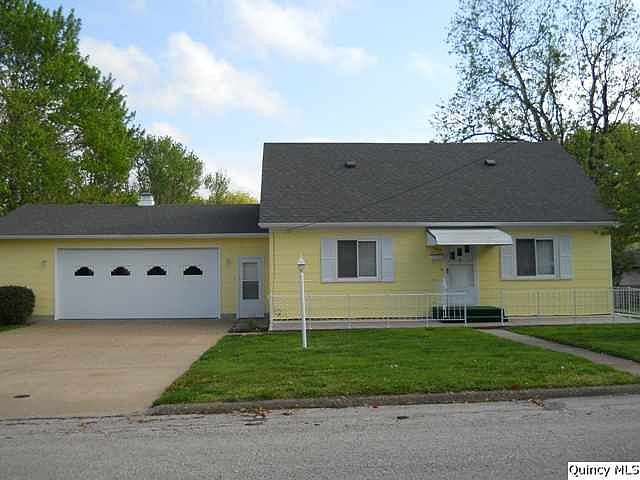 Home for Sale in Quincy, IL $114,900