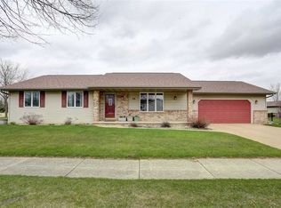 26 Fiesta Ct, Appleton, WI 54911
