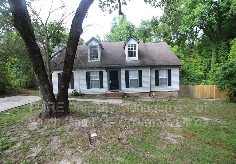 403 Charwood Ln — Photo 2