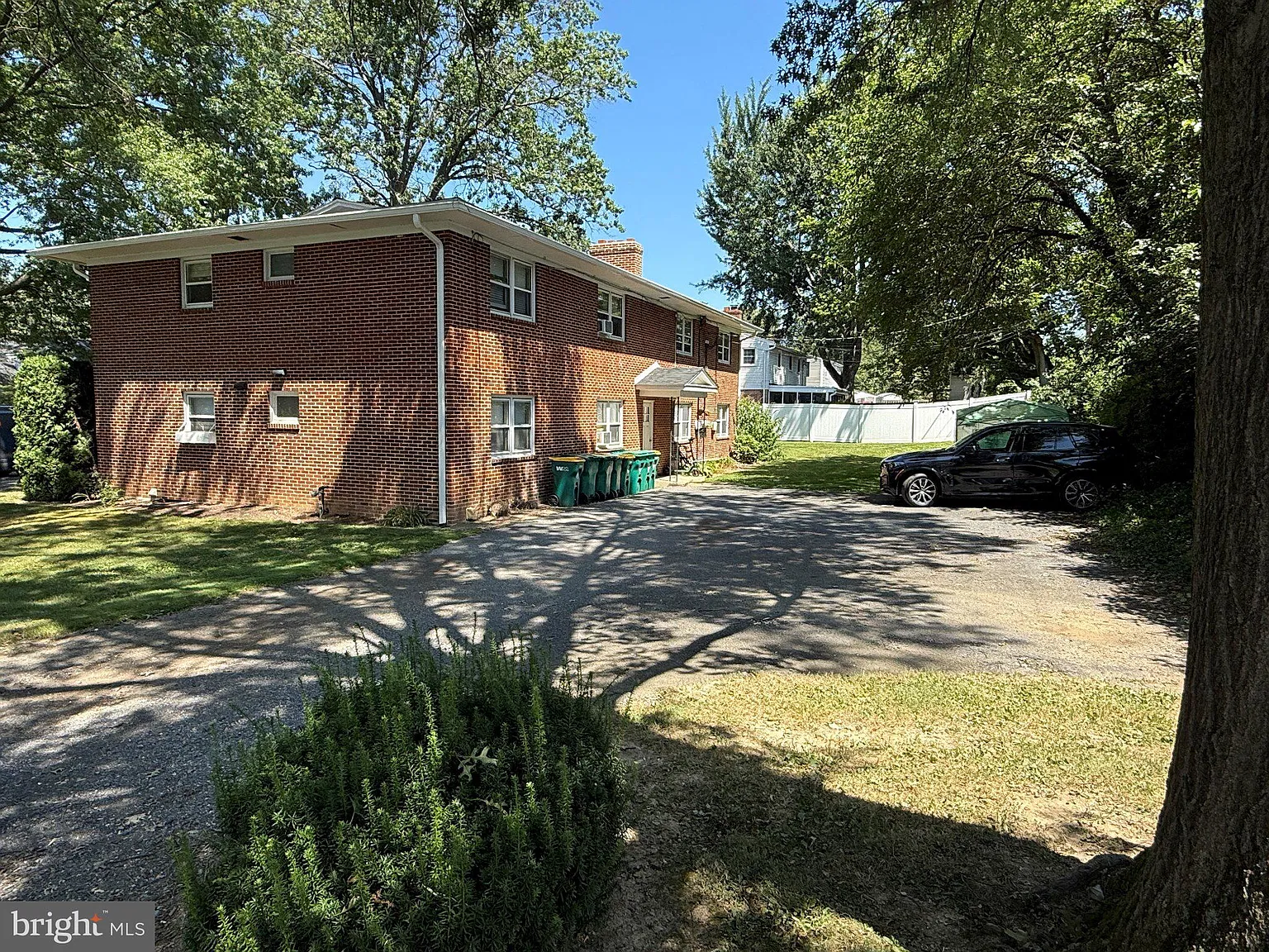 2 bed, 1.0 bath, 1000 sqft, $1,195 — Photo 3