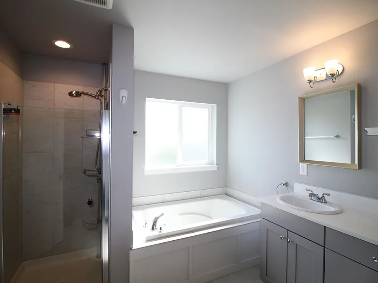1733 SW Cooper Way — Photo 9
