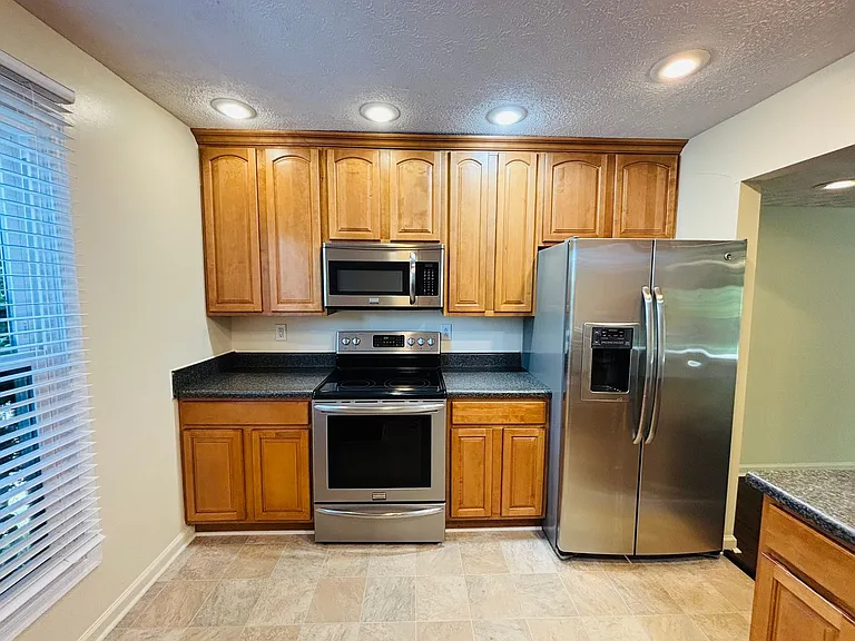 309 Fairfax Rd — Photo 9
