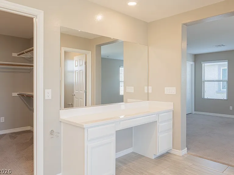 896 Bluebell Brook St — Photo 32