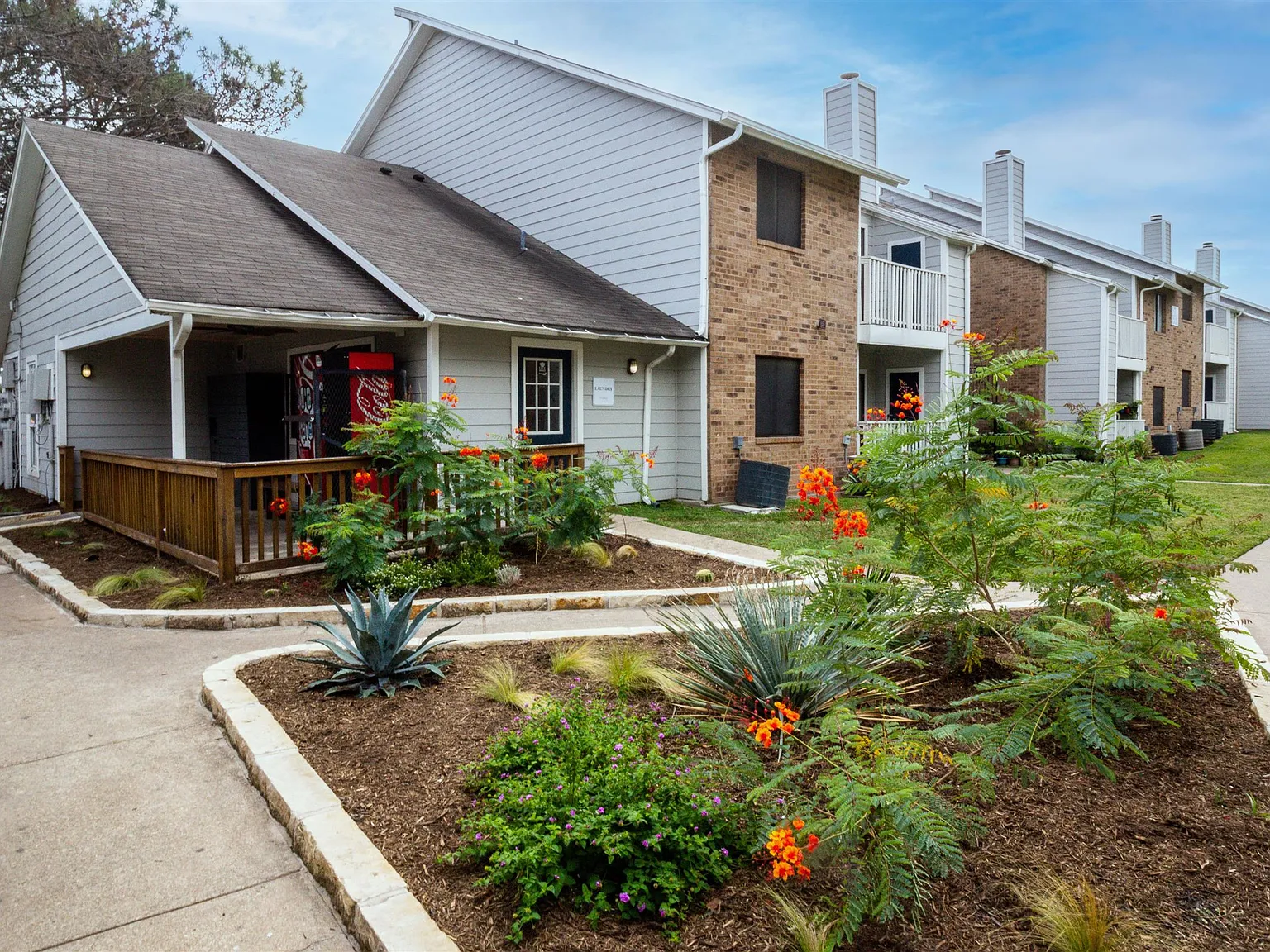 Northchase — Photo 3