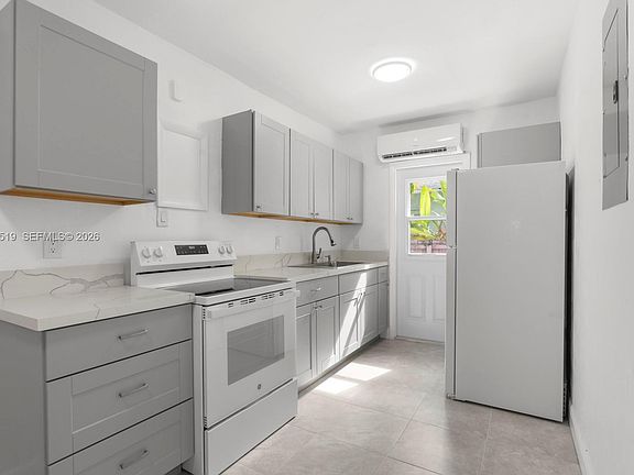 2nd image of 2375 SW 16th Ave #B