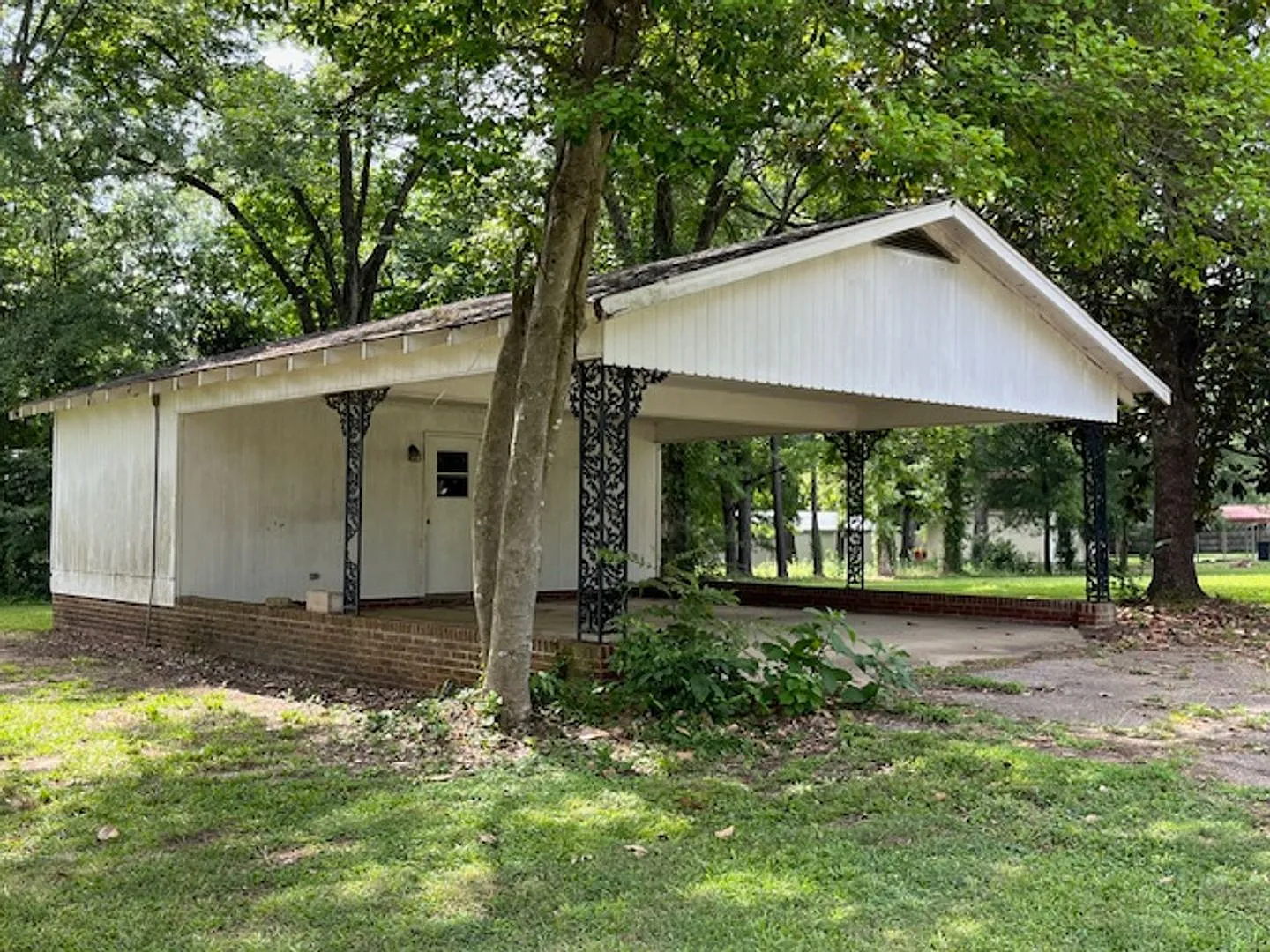 Renovated 3 Bedroom 1 Bath Home for Rent — Photo 3