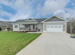 86 Big Sky Dr, Leicester, NC 28748