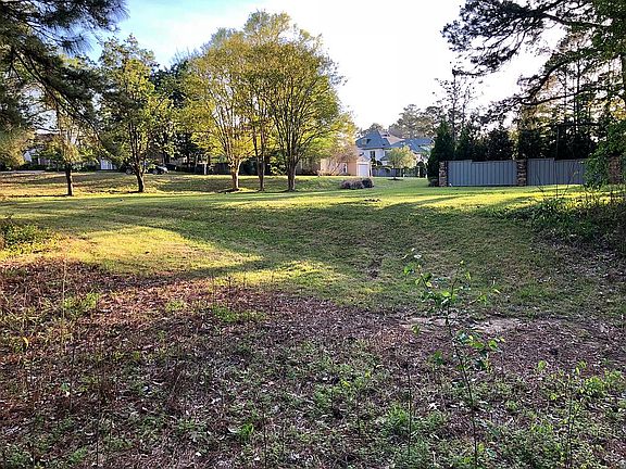 2nd image of 1286 Heron Oaks Cv