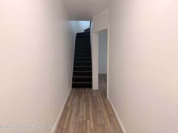 2nd image of 1424 Capouse Ave