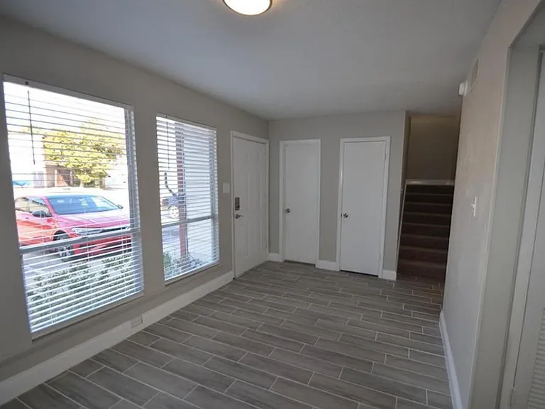 3922 Crayrich Cir #C — Photo 14